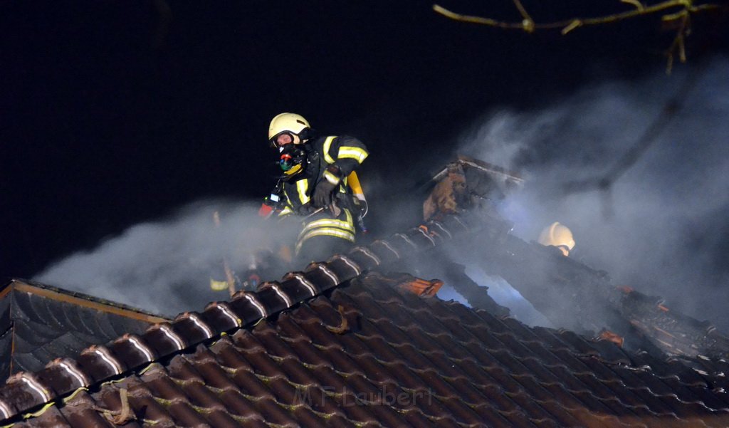 Feuer 2 Koeln Junkersdorf Salzburgerweg P120.JPG - Miklos Laubert